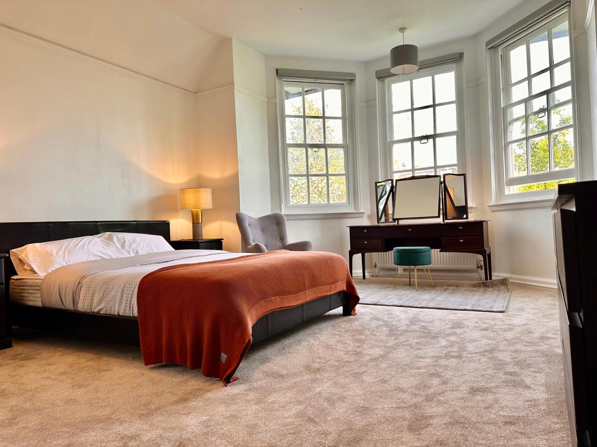 The Vicarage Tooting, Sw17 Hotel London Exterior photo