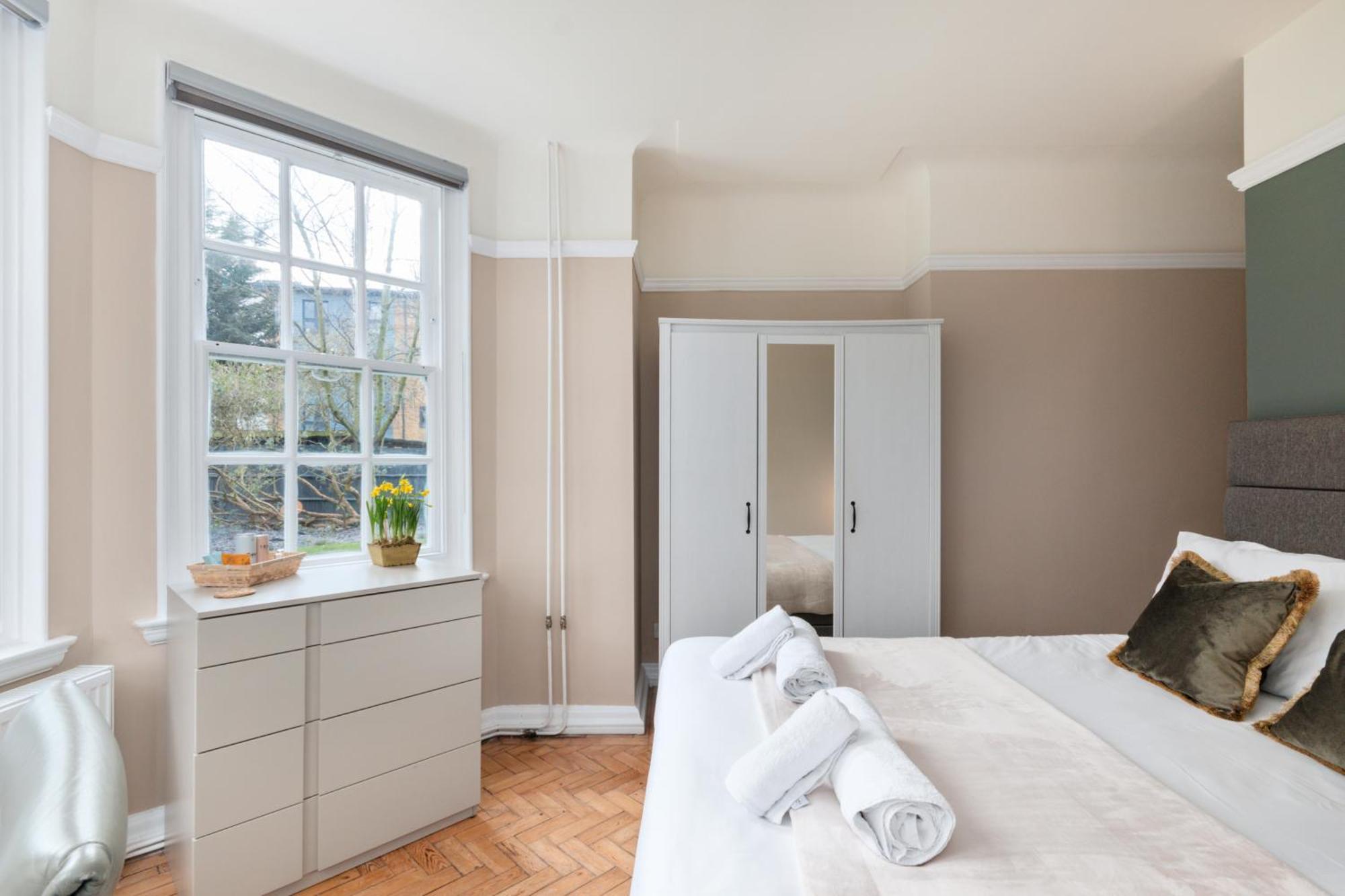 The Vicarage Tooting, Sw17 Hotel London Exterior photo